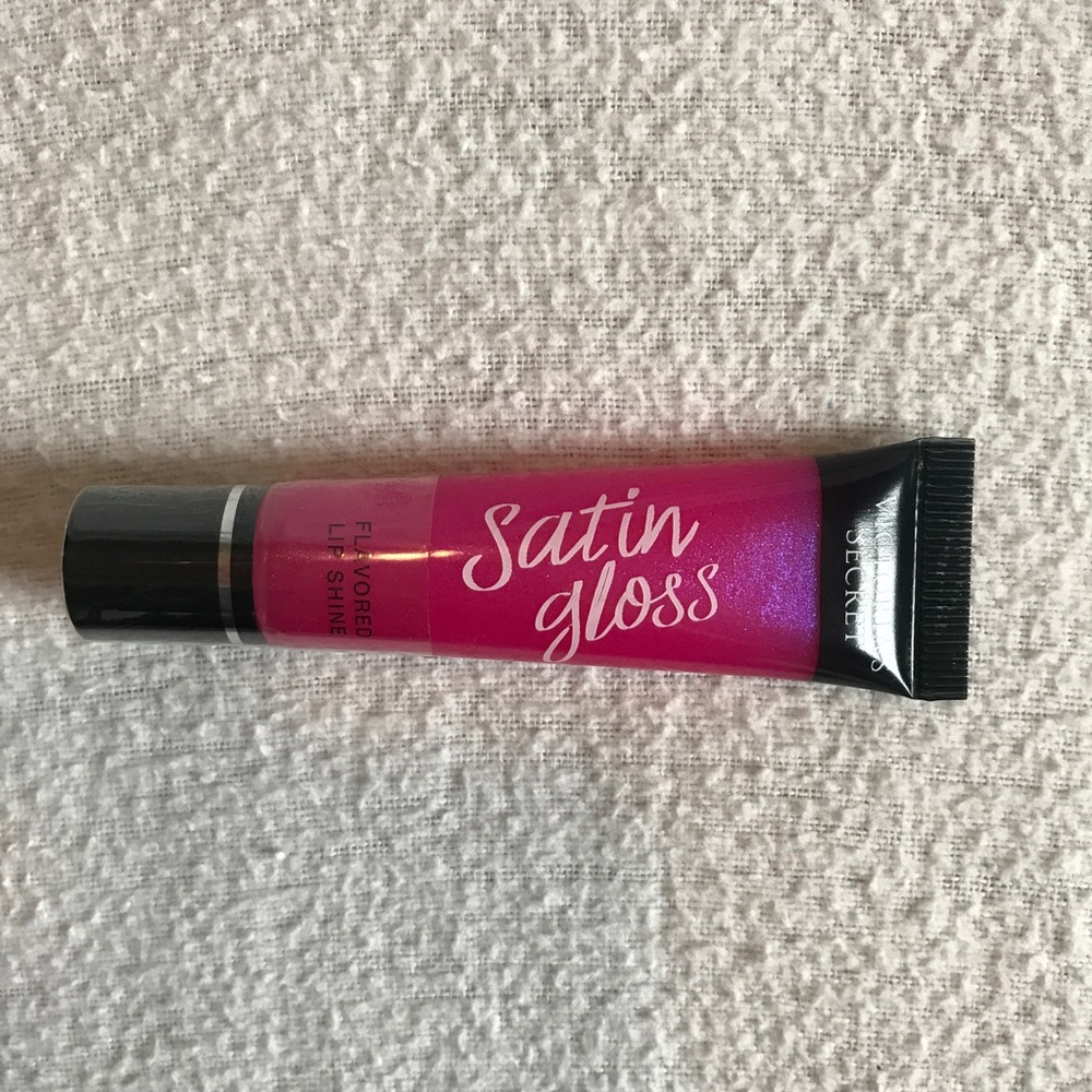 Victoria’s Secret Satin Gloss — MANGO BLUSH